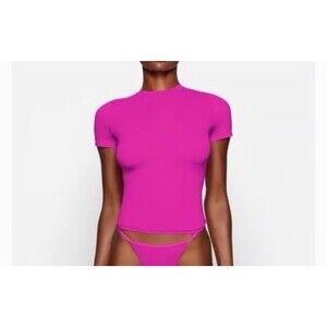HTF Skims Fits Everybody Short Sleeve T-Shirt -Fuchsia Pink M Barbiecore